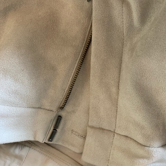 Bcbg faux suede beige dress pants sz 12 never worn - Picture 3 of 3